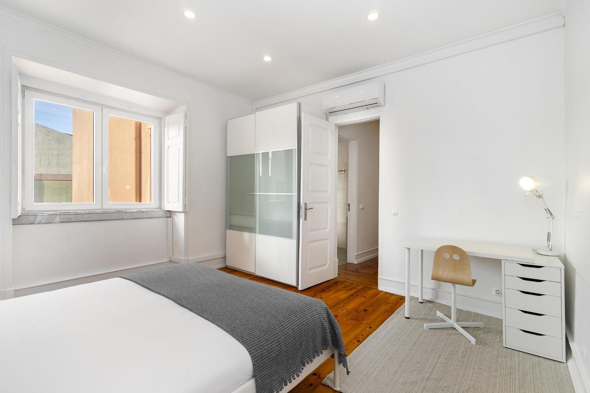 Whome Mid-term Marvel: Your Away From Apartment Lissabon