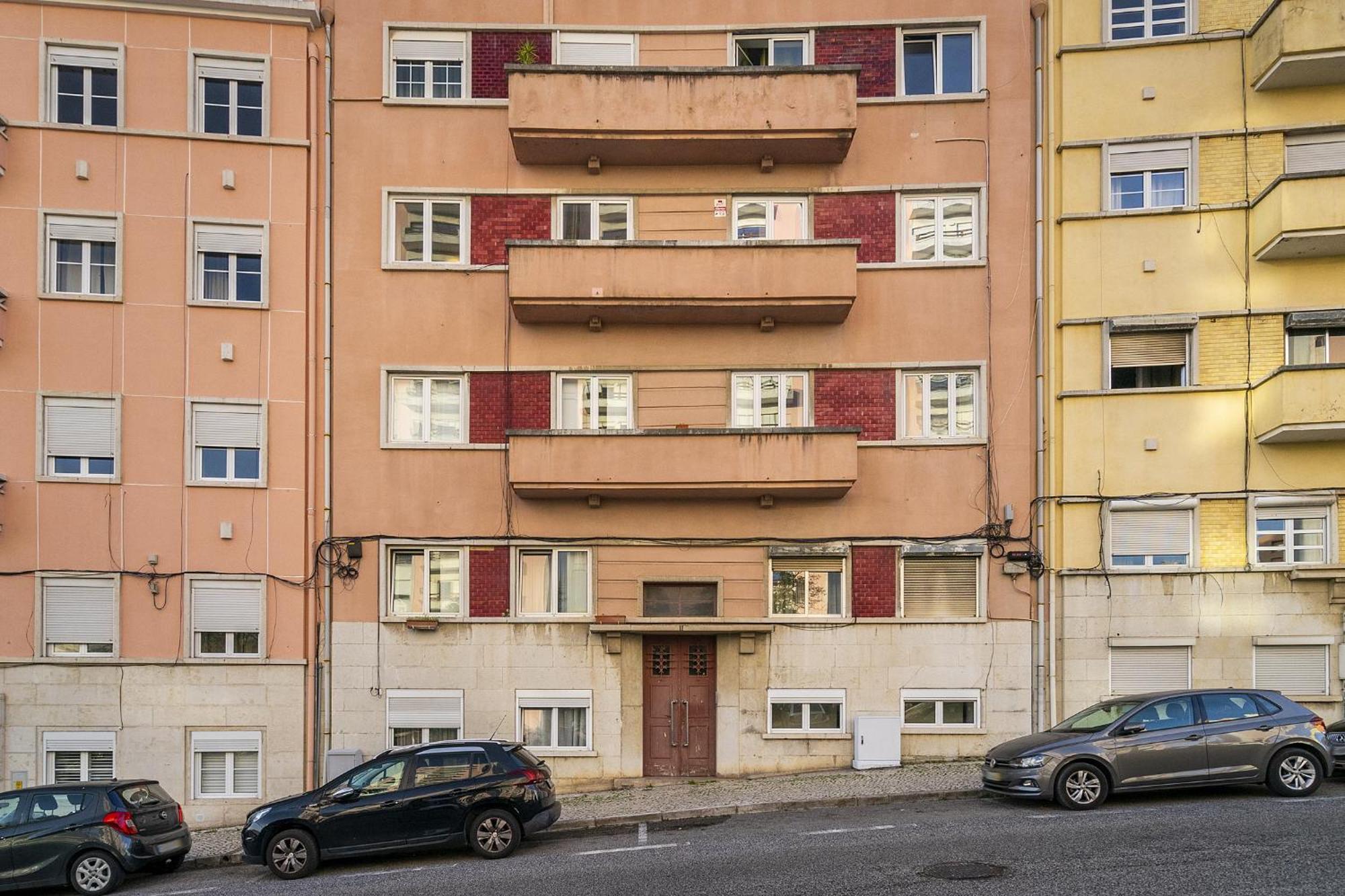 Whome Mid-term Marvel: Your Away From * Lissabon