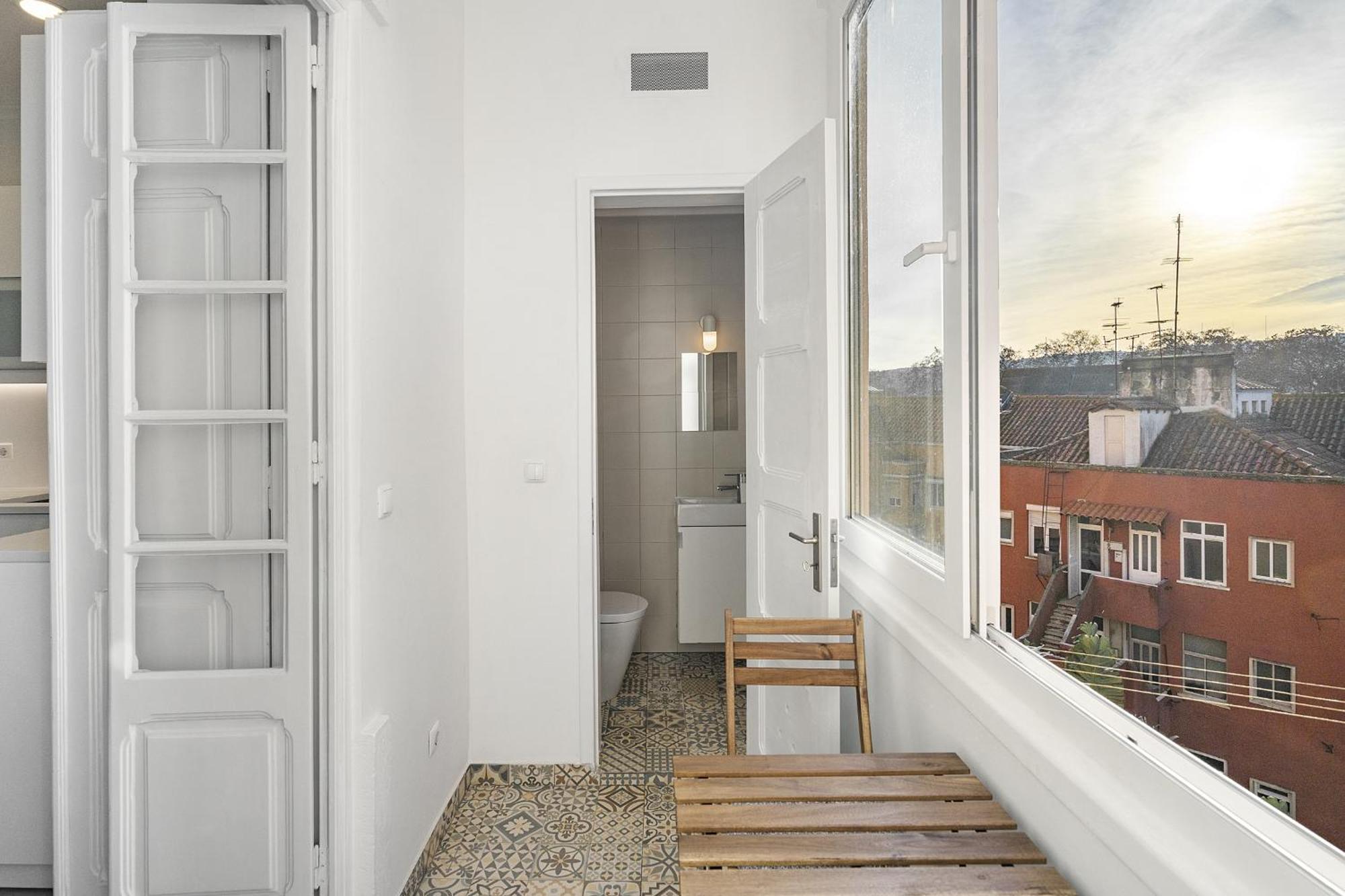 Apartment Whome Mid-term Marvel: Your Away From